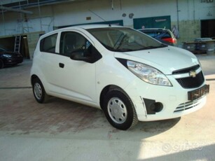 Usato 2011 Chevrolet Spark Benzin (1.200 €)