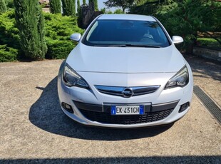 Usato 2012 Opel Astra GTC 2.0 Diesel 165 CV (9.500 €)