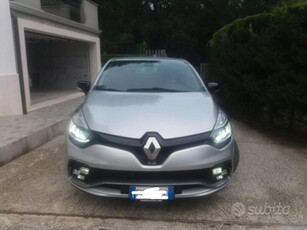 Usato 2017 Renault Clio IV 1.6 Benzin 200 CV (18.000 €)
