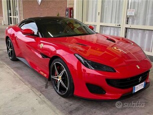 Usato 2018 Ferrari Portofino 3.9 Benzin 600 CV (179.999 €)