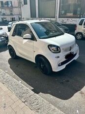 Usato 2019 Smart ForTwo Cabrio Benzin (19.000 €)