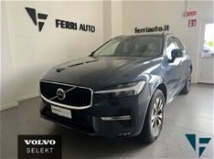 Volvo XC60 B4 Geartronic Momentum Pro del 2022 usata a Tavagnacco