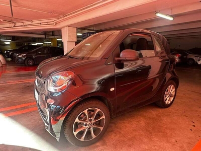 Usato 2019 Smart ForTwo Coupé 1.0 Benzin 71 CV (12.500 €)