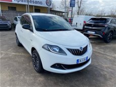 Lancia Ypsilon 1.0 FireFly 5 porte S&S Hybrid Gold Plus del 2023 usata a Caserta