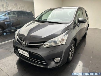 Toyota Avensis Verso 2.0 D STYLE 7 posti Cuneo