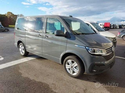 Volkswagen Caravelle 2.0TDI 150CV DSG CRUISE 8 POS