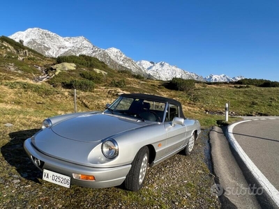 Usato 1992 Alfa Romeo Spider 2.0 Benzin 128 CV (38.000 €)