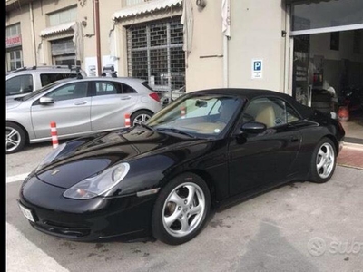 Usato 1998 Porsche 996 Benzin (45.000 €)