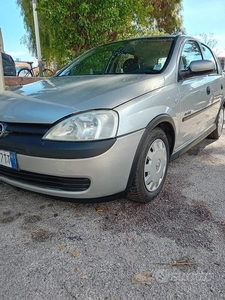 Usato 2001 Opel Corsa 1.2 Benzin (2.500 €)
