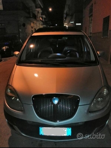 Usato 2005 Lancia Musa Diesel 100 CV (3.800 €)