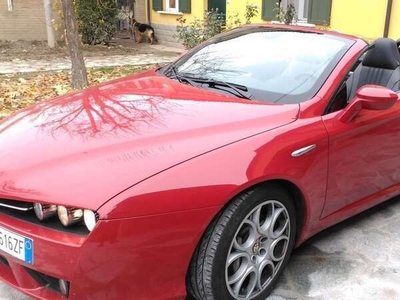 Usato 2006 Alfa Romeo Spider 3.2 Benzin 260 CV (49.000 €)