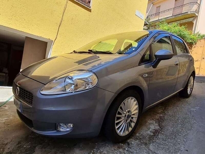 Usato 2006 Fiat Grande Punto 1.2 Diesel 90 CV (4.400 €)