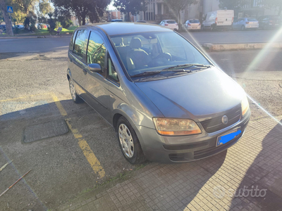 Usato 2006 Fiat Idea 1.9 Diesel 101 CV (1.750 €)