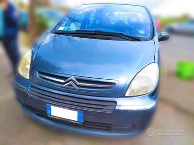 Usato 2007 Citroën Xsara Picasso 1.6 Benzin 109 CV (2.690 €)