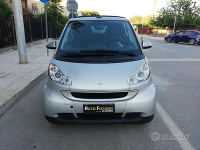 Usato 2008 Smart ForTwo Cabrio 1.0 Benzin 71 CV (5.500 €)