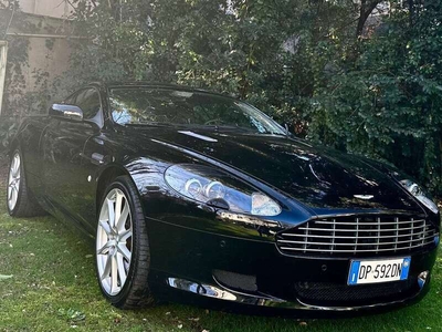 Usato 2009 Aston Martin DB9 5.9 Benzin 476 CV (81.000 €)