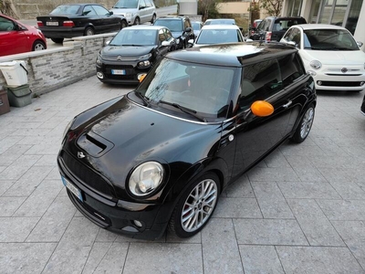 Usato 2009 Mini John Cooper Works 1.6 Benzin 211 CV (13.950 €)