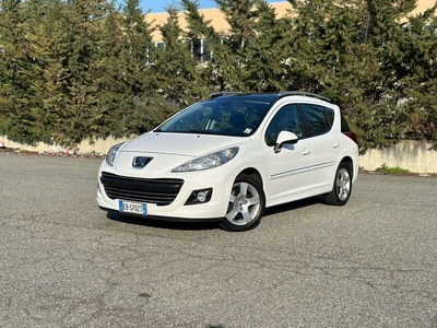 Usato 2010 Peugeot 207 1.6 Benzin 120 CV (4.490 €)