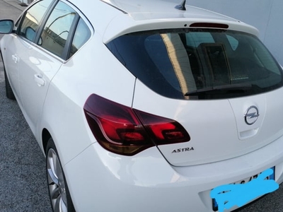 Usato 2011 Opel Astra 1.7 Diesel 125 CV (5.000 €)