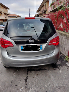 Usato 2011 Opel Meriva 1.2 Diesel 95 CV (7.000 €)