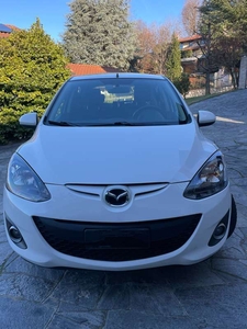 Usato 2012 Mazda 2 1.3 Benzin 75 CV (6.200 €)