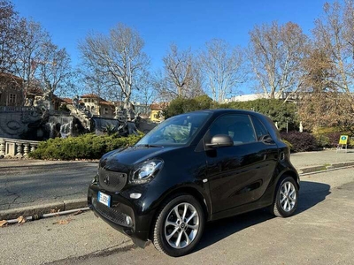 Usato 2016 Smart ForTwo Coupé 1.0 Benzin 71 CV (11.950 €)