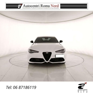 Usato 2023 Alfa Romeo Giulia 2.0 Benzin 283 CV (54.900 €)