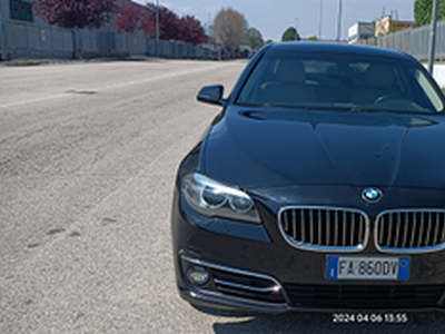 BMW 520D Luxury nero metallizzato