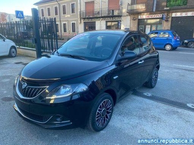 Lancia Y 1.0 FireFly 5 porte S&S Hybrid Platino 5 Posti Varedo