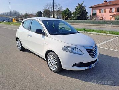 Lancia Ypsilon 0.9 TwinAir 85Cv 5P DFN Automatik*S