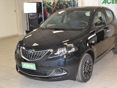 Lancia Ypsilon 1.0 FireFly