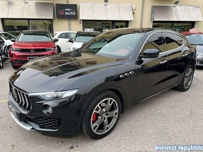 Maserati Levante 3.0 V6 275cv auto TETTO/HARMAN/CARPLAY/LED FULL