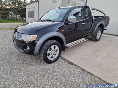 Mitsubishi L200 2.5 DI-D/136CV Club Cab Invite Tertenia