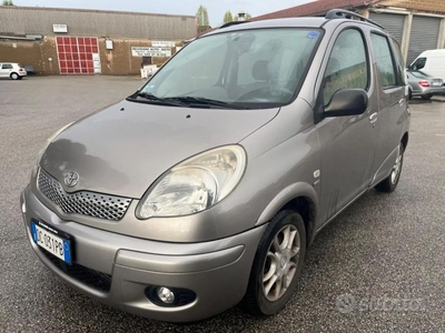 Toyota Yaris 1.3i 16V