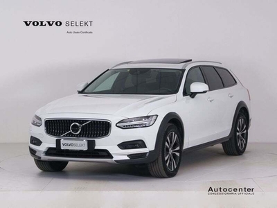 Volvo V90 Cross Country B4