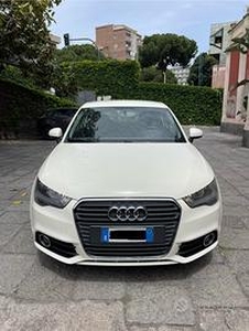Audi A1 Attraction 90 cv