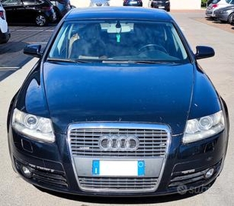 AUDI A6 3ª serie - 2004 colore BLU