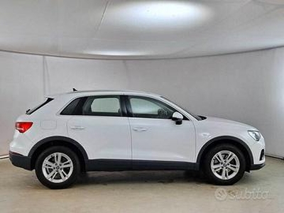 Audi Q3 2.0 TDI 150 CV Business S TRONIC