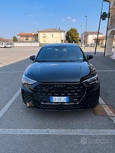 AUDI RSq3