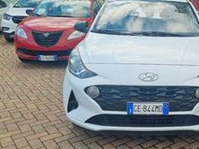 HYUNDAI i10 1.0 MPI Advanced