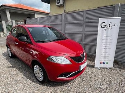 Lancia Ypsilon 1.2 69 CV 5 porte Gold