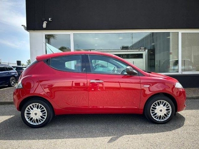 LANCIA YPSILON 1.2 69 CV 5 porte Silver NEOPATENTATI