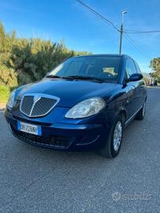 Lancia ypsilon 2007