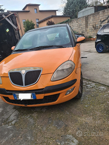 Lancia ypsilon