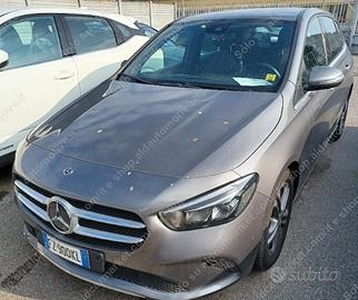 MERCEDES-BENZ B 180 d Automatic Business Extra *