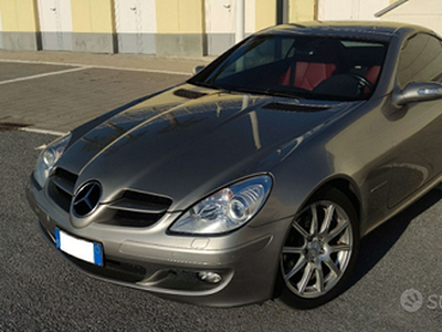 Mercedes SLK 200 perfetta