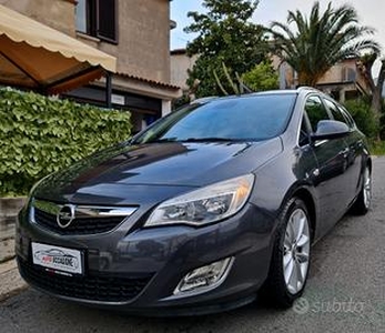 Opel Astra 1.7 CDTI 125CV Sports Tourer Cosmo SOLI