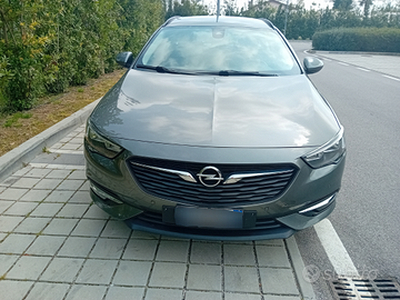 Opel insignia 1.6 cdti cv 136