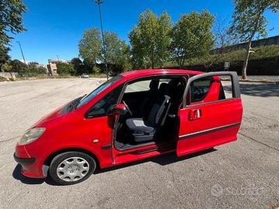 Peugeot 1007 1.4hdi 2006