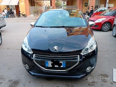 Peugeot 208 1.4 HDi 68 CV 3 porte GT line